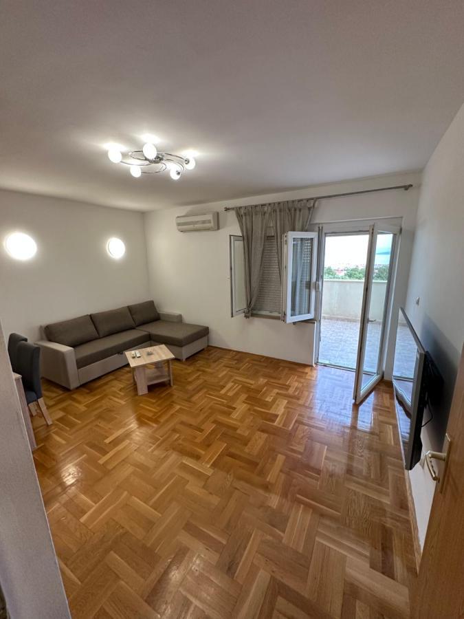 Aurora Apartament *